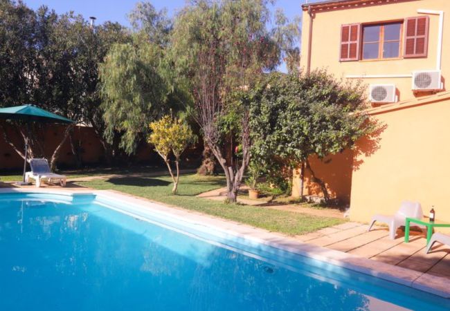 Casa con piscina y jardín privado en Mallorca