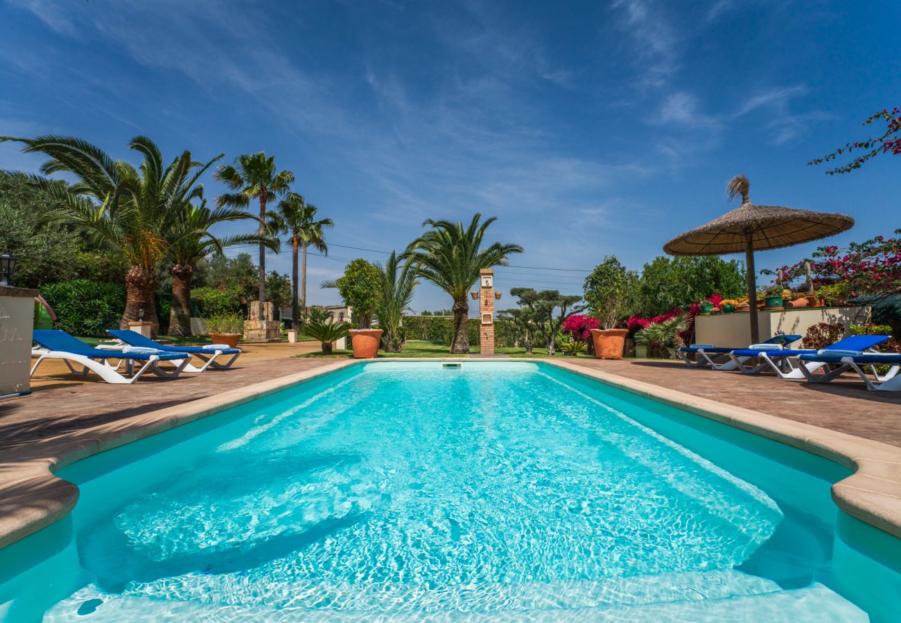 Finca de vacaciones con piscina cerca de Can Picafort