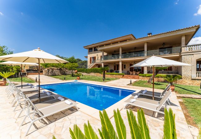 Finca rural de vacaciones en Mallorca para 12 personas