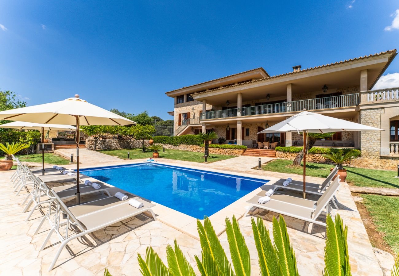 Finca rural de vacaciones en Mallorca para 12 personas