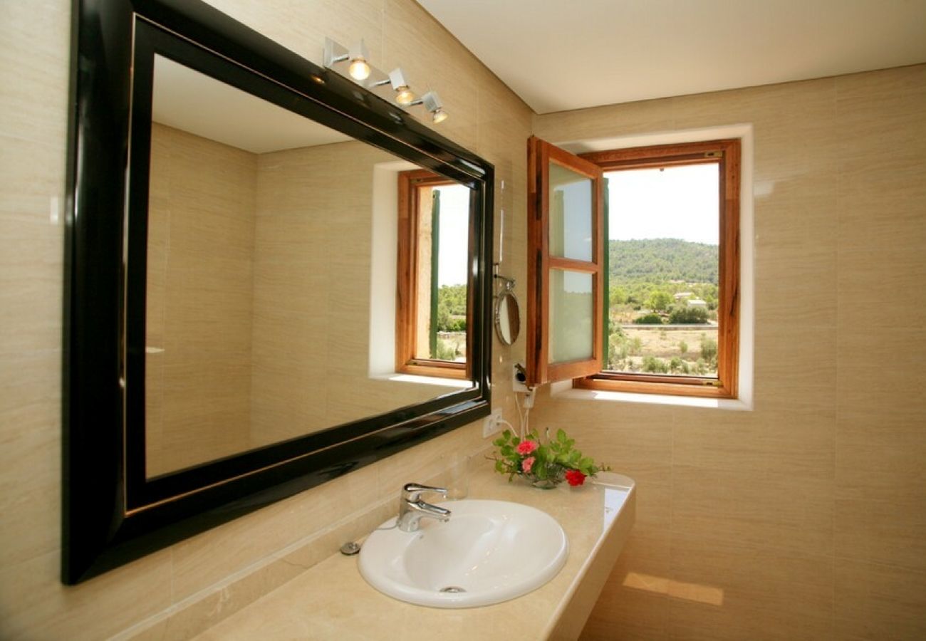 Finca en Petra - Finca con piscina y vistas Son March en Mallorca