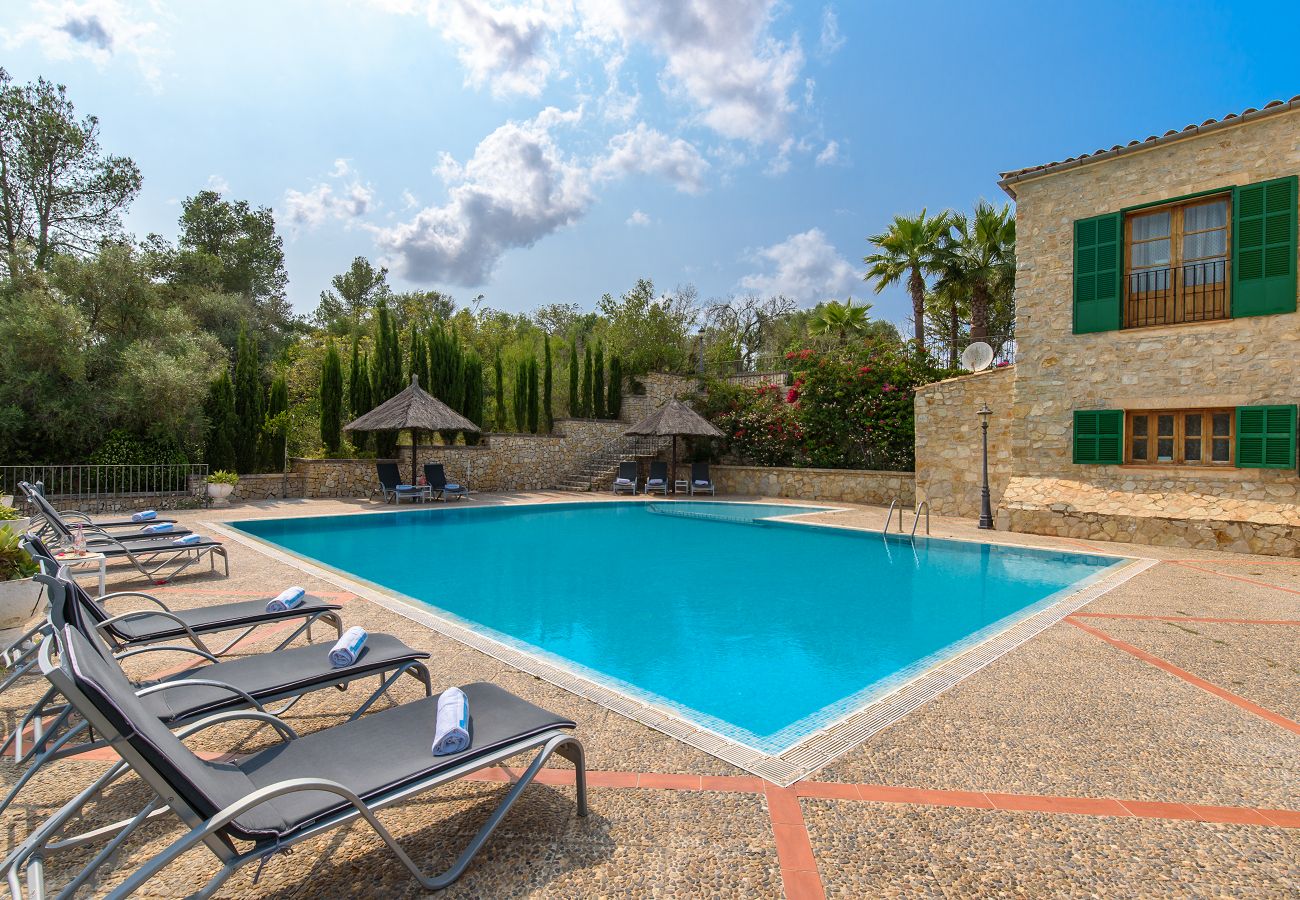 Finca en Petra - Finca rústica con piscina privada y vistas Son March en Mallorca