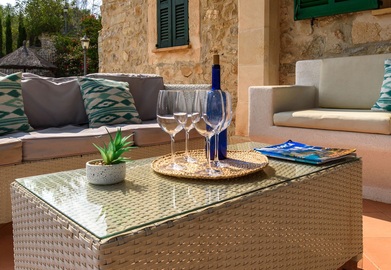 Finca en Petra - Finca rústica con piscina privada y vistas Son March en Mallorca