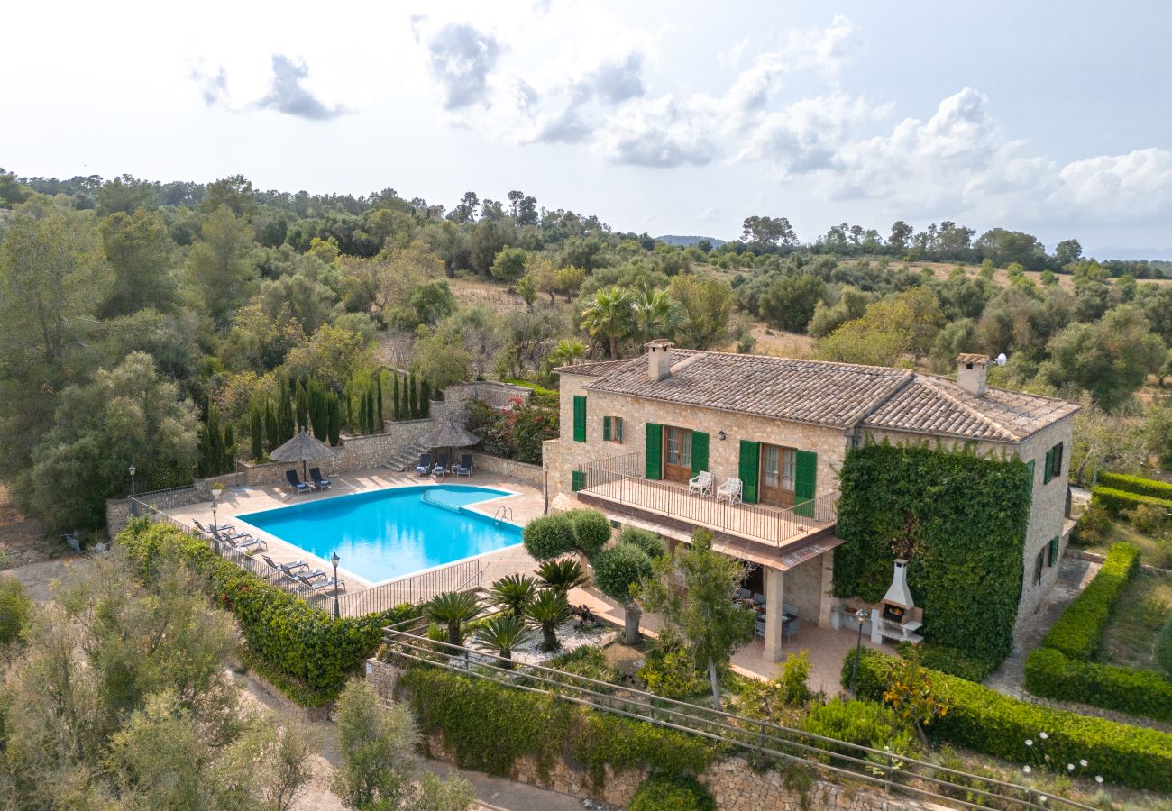 Finca en Petra - Finca rústica con piscina privada y vistas Son March en Mallorca