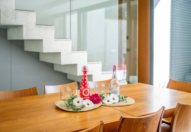 Casa en Sa Pobla - Villa Alzina para 6 personas con piscina en Mallorca Casa en Sa Pobla - Villa Alzina para 6 personas con piscina en Mallorca