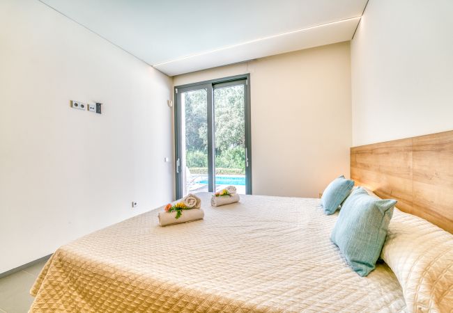 Casa en Sa Pobla - Villa Alzina para 6 personas con piscina en Mallorca Casa en Sa Pobla - Villa Alzina para 6 personas con piscina en Mallorca