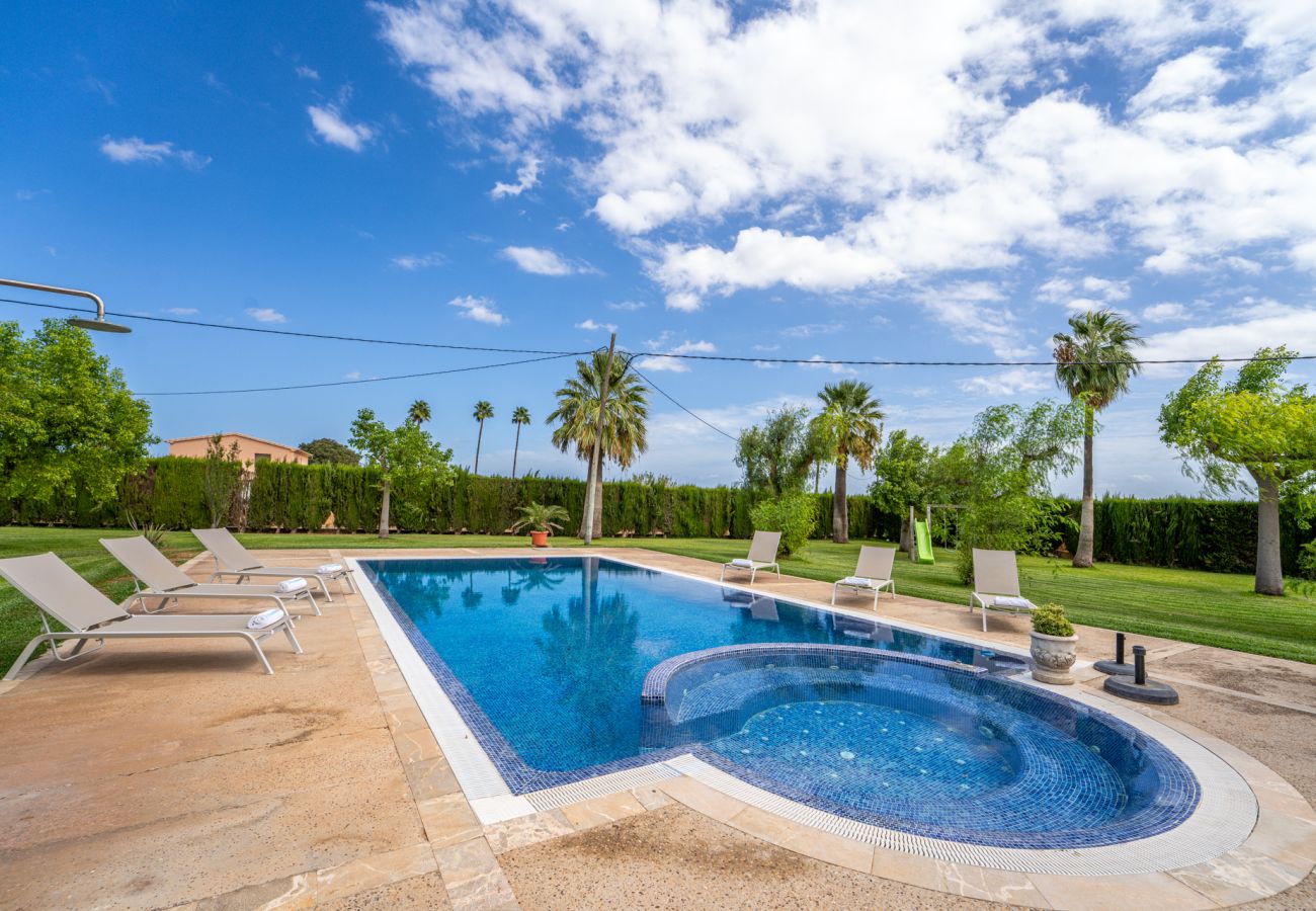 Chalet en Sa Pobla - Finca con piscina y jacuzzi Son Crestes Sa Pobla