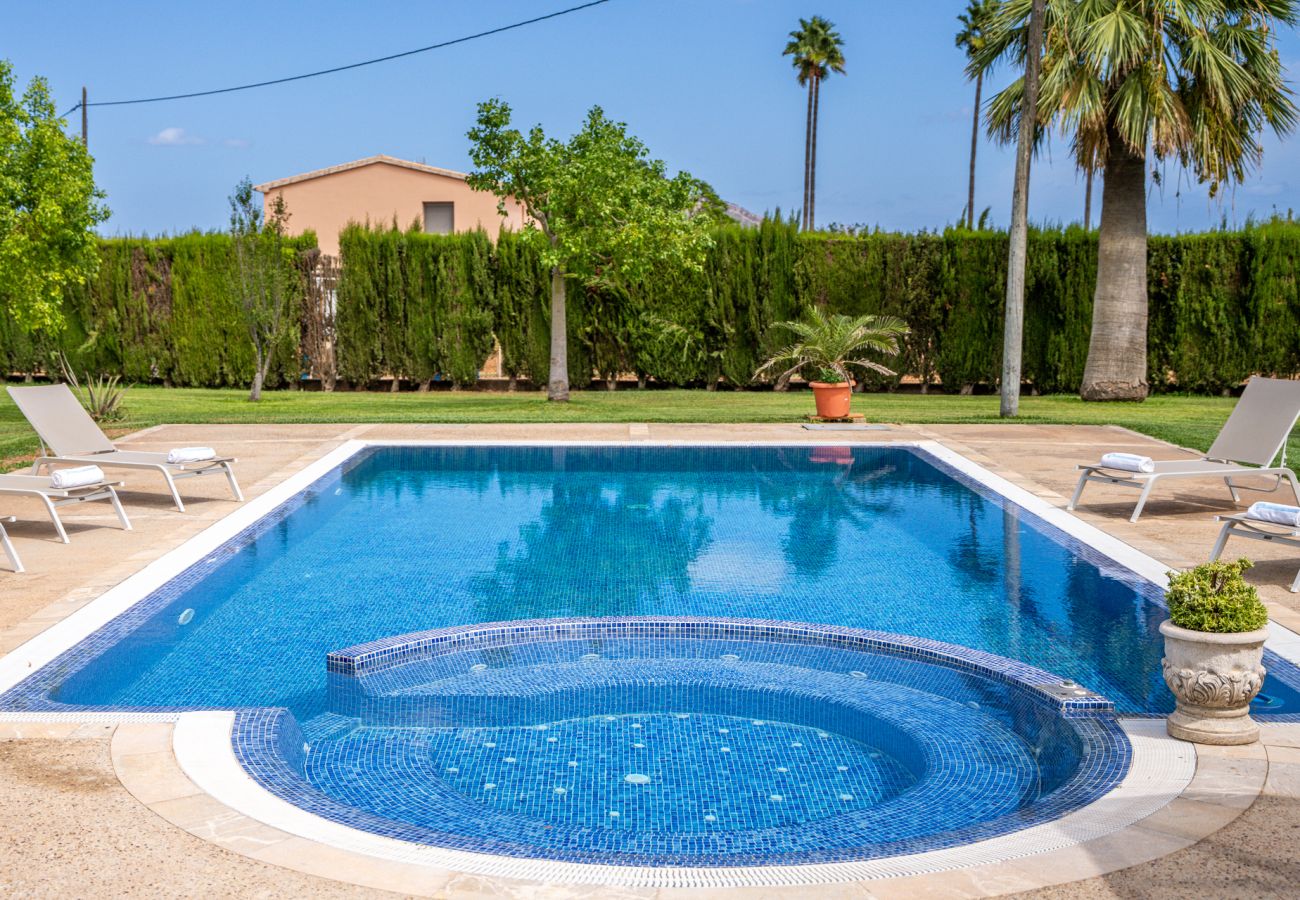 Chalet en Sa Pobla - Finca con piscina y jacuzzi Son Crestes Sa Pobla