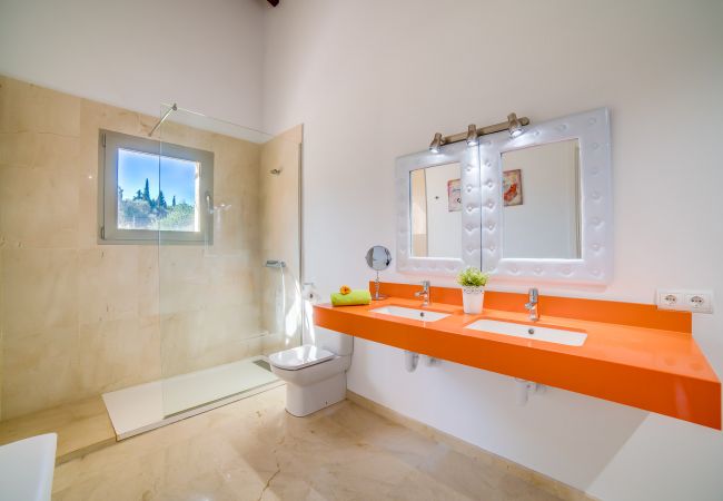 Domaine à Sencelles -  Finca à Majorque Can Brivo avec piscine Domaine à Sencelles -  Finca à Majorque Can Brivo avec piscine