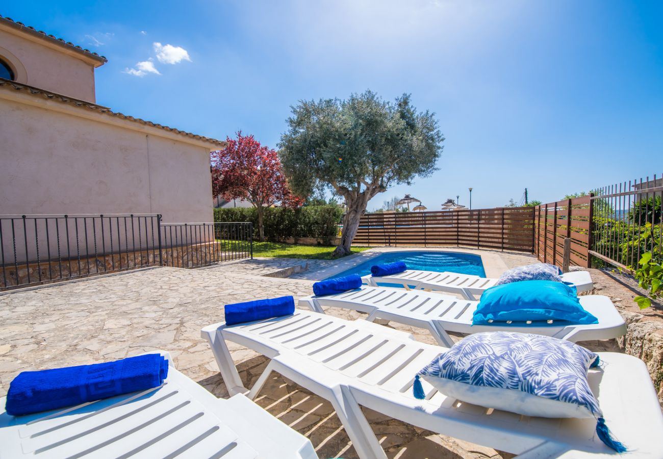 Maison à Costitx - Maison de village Can Busca à Majorque avec piscine