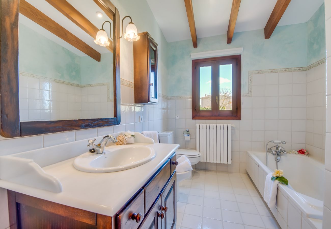 Maison à Costitx - Maison de village Can Busca à Majorque avec piscine