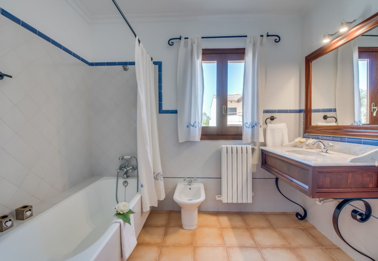 Maison à Costitx - Maison de village Can Busca à Majorque avec piscine