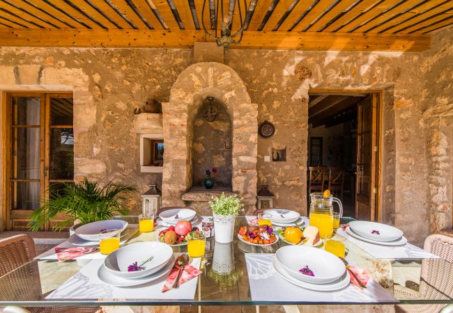 Domaine à Sencelles - Finca avec piscine Can Gelat à Majorque. Domaine à Sencelles - Finca avec piscine Can Gelat à Majorque.