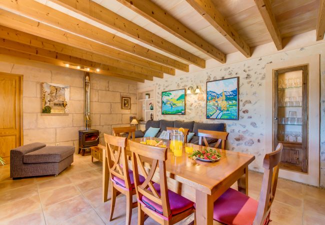 Domaine à Sencelles - Finca avec piscine Can Gelat à Majorque. Domaine à Sencelles - Finca avec piscine Can Gelat à Majorque.