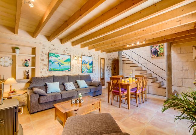 Domaine à Sencelles - Finca avec piscine Can Gelat à Majorque. Domaine à Sencelles - Finca avec piscine Can Gelat à Majorque.