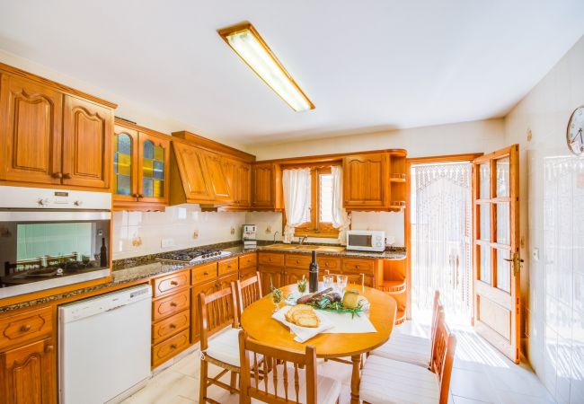 Maison à Alcúdia - Casa Flor avec piscine près de la plage d'Alcudia à Majorque Maison à Alcúdia - Casa Flor avec piscine près de la plage d'Alcudia à Majorque