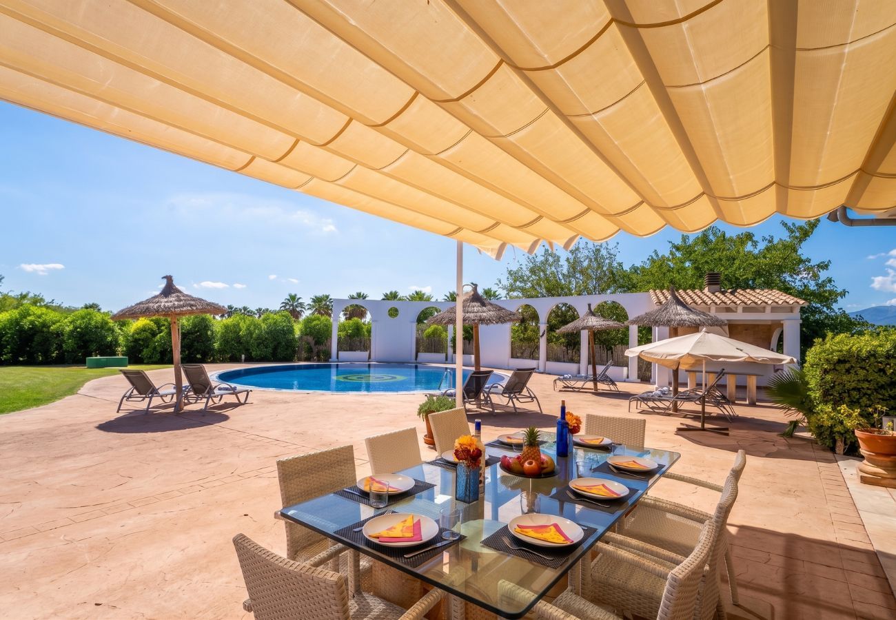 Maison pour 8 personnes avec terrasse et piscine à Sa Pobla