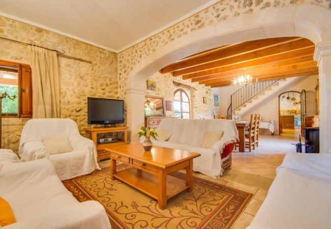 Domaine à Buger - Grande finca rustique Can Nyany à Buger à Majorque Domaine à Buger - Grande finca rustique Can Nyany à Buger à Majorque