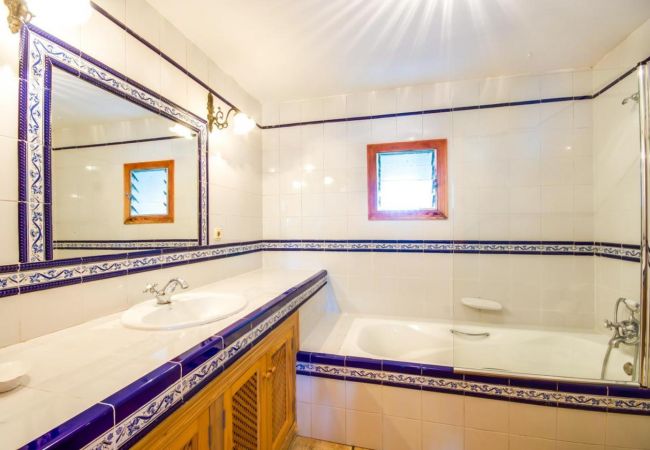 Domaine à Buger - Grande finca rustique Can Nyany à Buger à Majorque Domaine à Buger - Grande finca rustique Can Nyany à Buger à Majorque