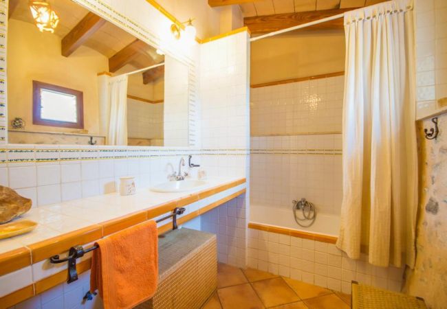 Domaine à Buger - Grande finca rustique Can Nyany à Buger à Majorque Domaine à Buger - Grande finca rustique Can Nyany à Buger à Majorque