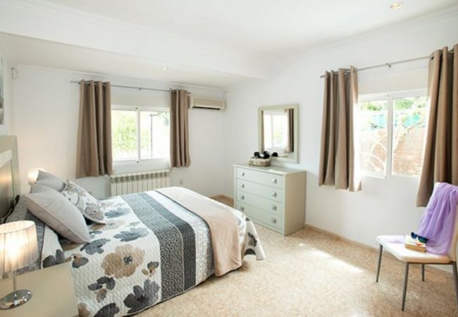 Maison à Alcúdia - Location de vacances Villa Montelo avec piscine privée près de la plage. Maison à Alcúdia - Location de vacances Villa Montelo avec piscine privée près de la plage.