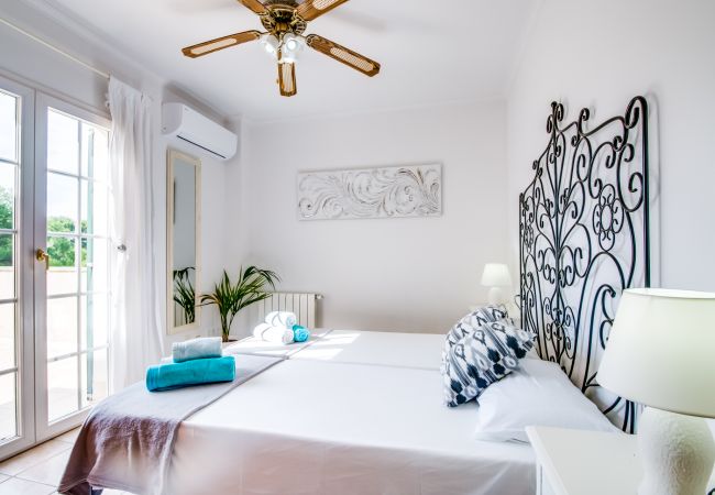 Maison à Alcúdia - Maison moderne avec vue sur la mer Casa Didi à Alcudia Maison à Alcúdia - Maison moderne avec vue sur la mer Casa Didi à Alcudia