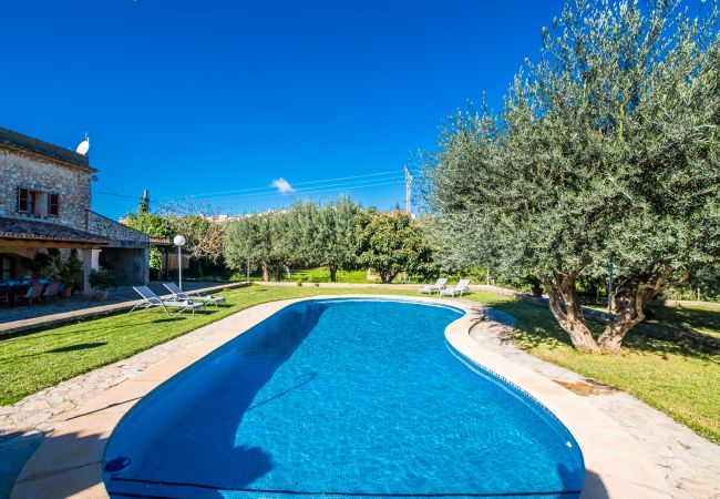 Domaine à Buger - Finca à Majorque, Cas Home avec court de tennis. Domaine à Buger - Finca à Majorque, Cas Home avec court de tennis.