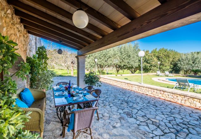 Domaine à Buger - Finca à Majorque, Cas Home avec court de tennis. Domaine à Buger - Finca à Majorque, Cas Home avec court de tennis.