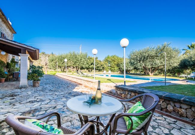 Domaine à Buger - Finca à Majorque, Cas Home avec court de tennis. Domaine à Buger - Finca à Majorque, Cas Home avec court de tennis.