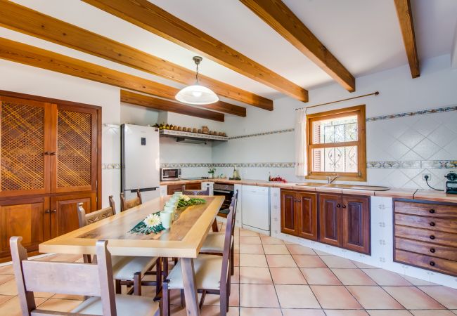 Domaine à Buger - Finca à Majorque, Cas Home avec court de tennis. Domaine à Buger - Finca à Majorque, Cas Home avec court de tennis.