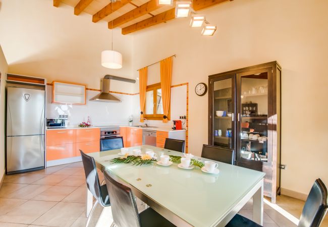 Domaine à Buger - Maison de campagne à Majorque Es Puchet avec piscine Domaine à Buger - Maison de campagne à Majorque Es Puchet avec piscine