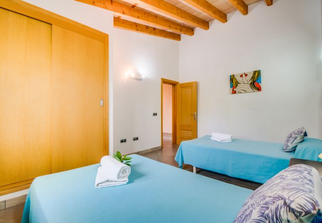 Domaine à Buger - Maison de campagne à Majorque Es Puchet avec piscine Domaine à Buger - Maison de campagne à Majorque Es Puchet avec piscine