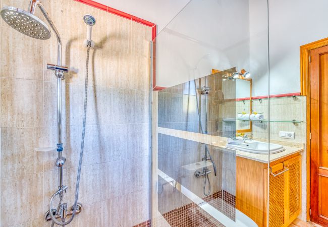 Domaine à Arta - Cette finca rurale avec piscine, Es Sementaret, est située à Majorque. Domaine à Arta - Cette finca rurale avec piscine, Es Sementaret, est située à Majorque.