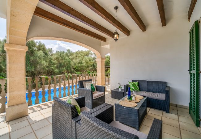 Domaine à Petra - Villa avec piscine privée et jolies vues à Sa Pleta à Majorque. Domaine à Petra - Villa avec piscine privée et jolies vues à Sa Pleta à Majorque.