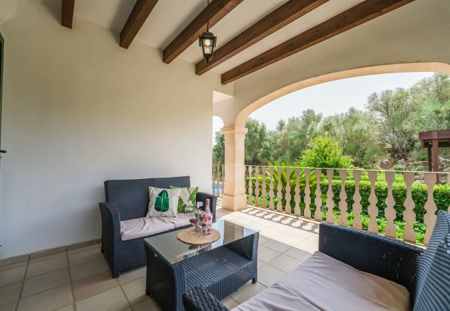 Domaine à Petra - Villa avec piscine privée et jolies vues à Sa Pleta à Majorque. Domaine à Petra - Villa avec piscine privée et jolies vues à Sa Pleta à Majorque.