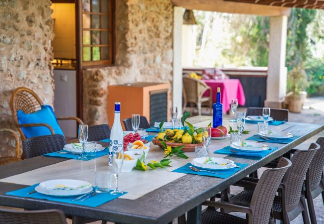 Domaine à Buger - Fermette rustique avec piscine Cas Mut à Mallorca Domaine à Buger - Fermette rustique avec piscine Cas Mut à Mallorca