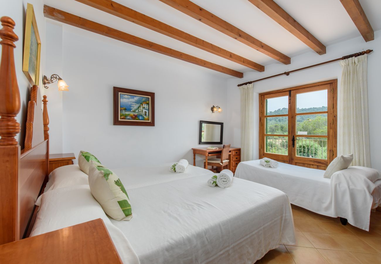 Domaine à Petra - Rustic finca with private pool and views of Son March in Mallorca