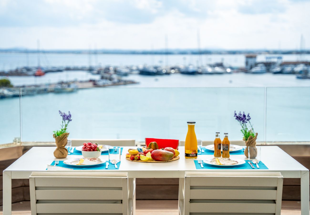Appartement à Puerto de Alcudia - Appartement Blue Blue en première ligne du port d'Alcudia
