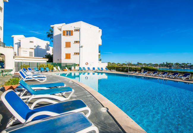 Apartment in Alcudia - Apartment on the beach Carabela 44 in Alcudia