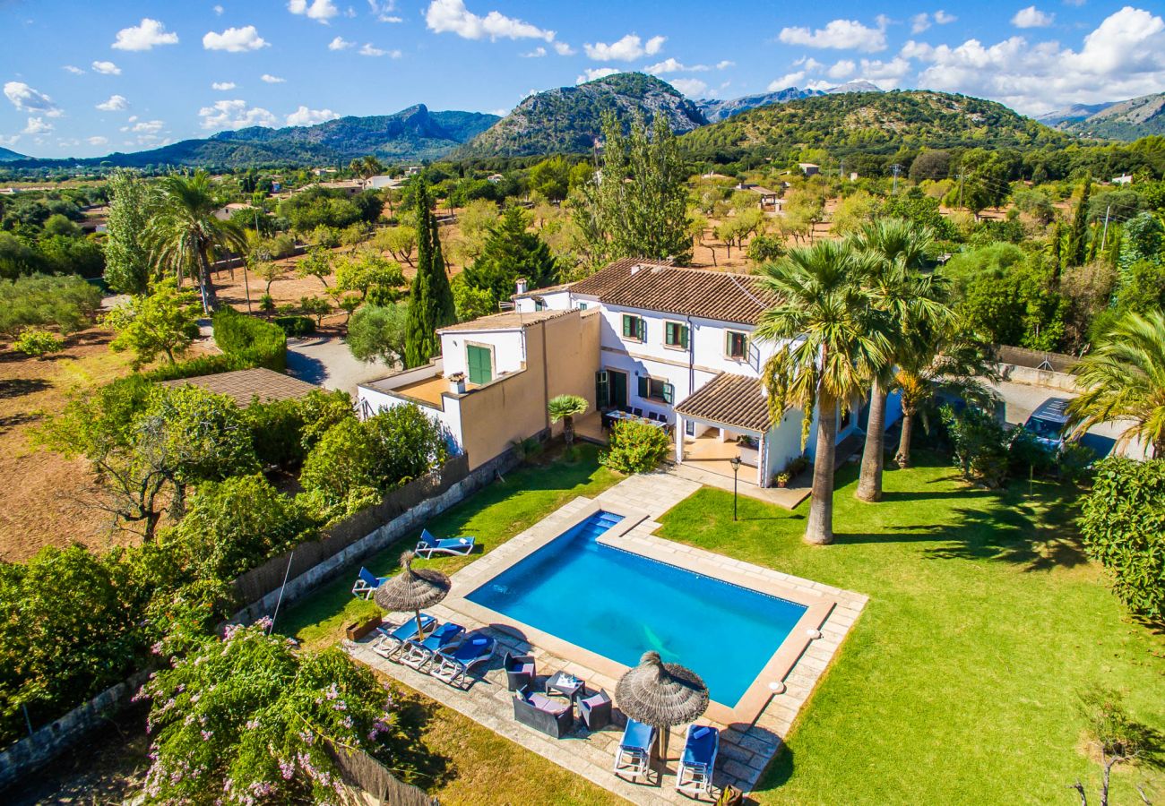 Country house in Pollensa - Big Finca with pool Can Barrio in Pollensa