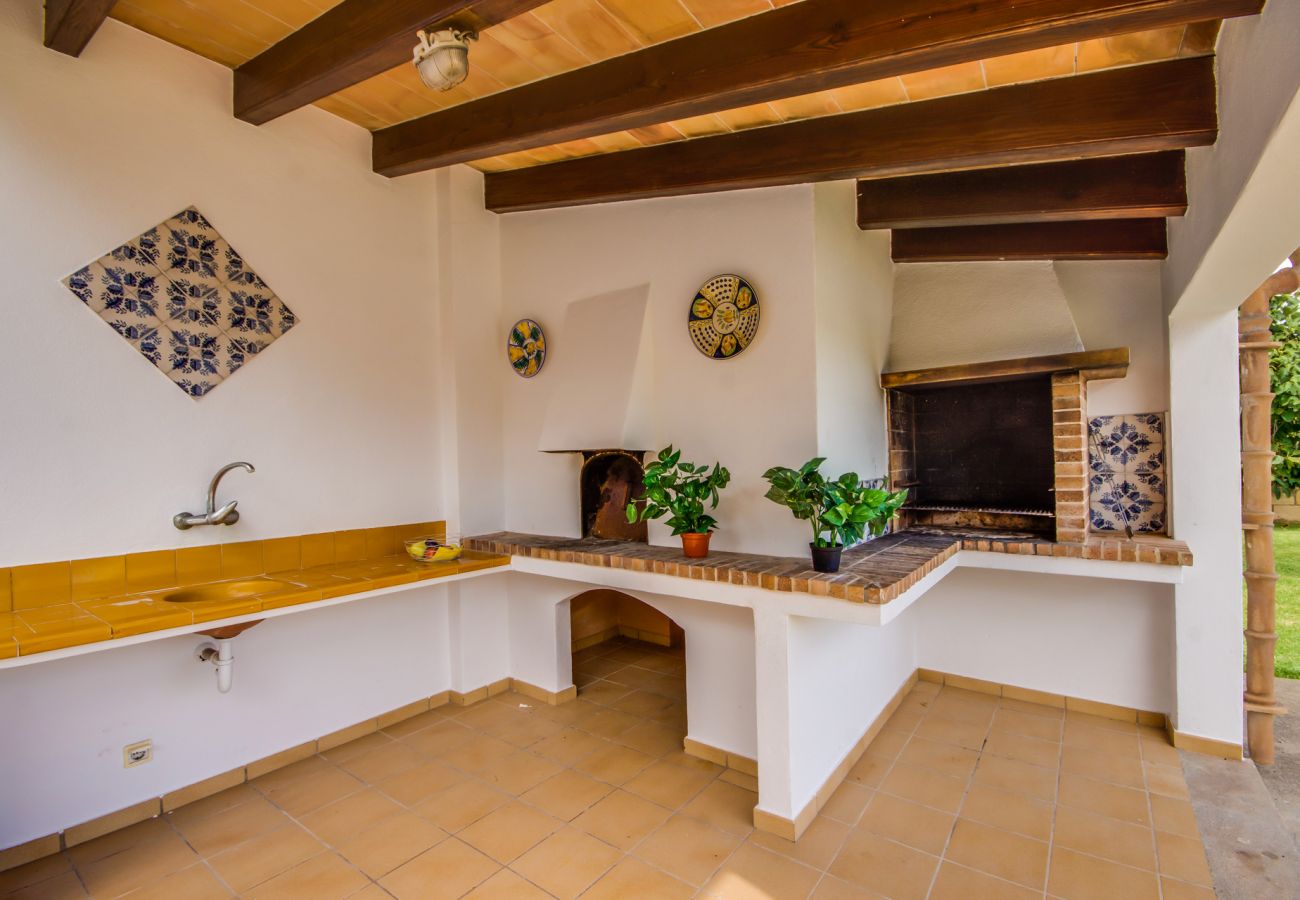 Country house in Pollensa - Big Finca with pool Can Barrio in Pollensa