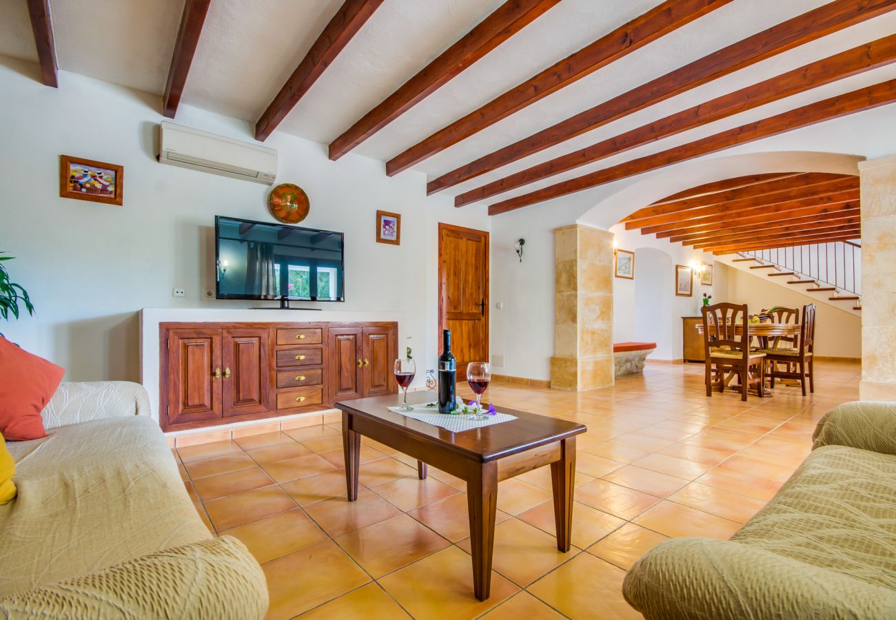 Country house in Pollensa - Big Finca with pool Can Barrio in Pollensa