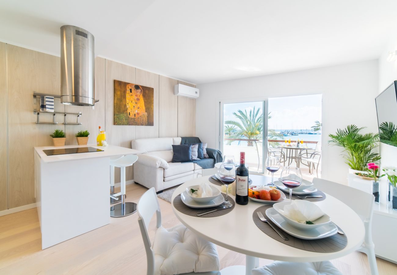 Apartment in Alcudia - Modern apartment Mimosa sea views Puerto Alcudia