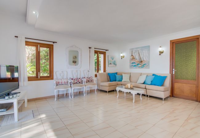 House in Alcanada - House in first line Bell Punt in Alcudia House in Alcanada - House in first line Bell Punt in Alcudia