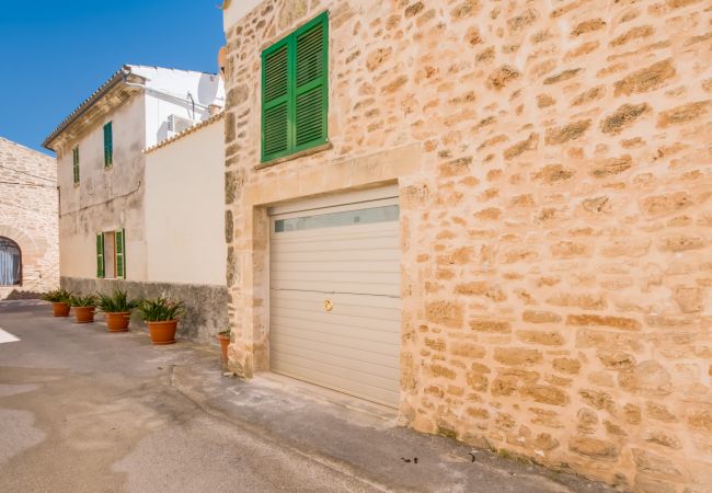 House in Alcudia - House Ca na Serrieta in the village of Alcudia