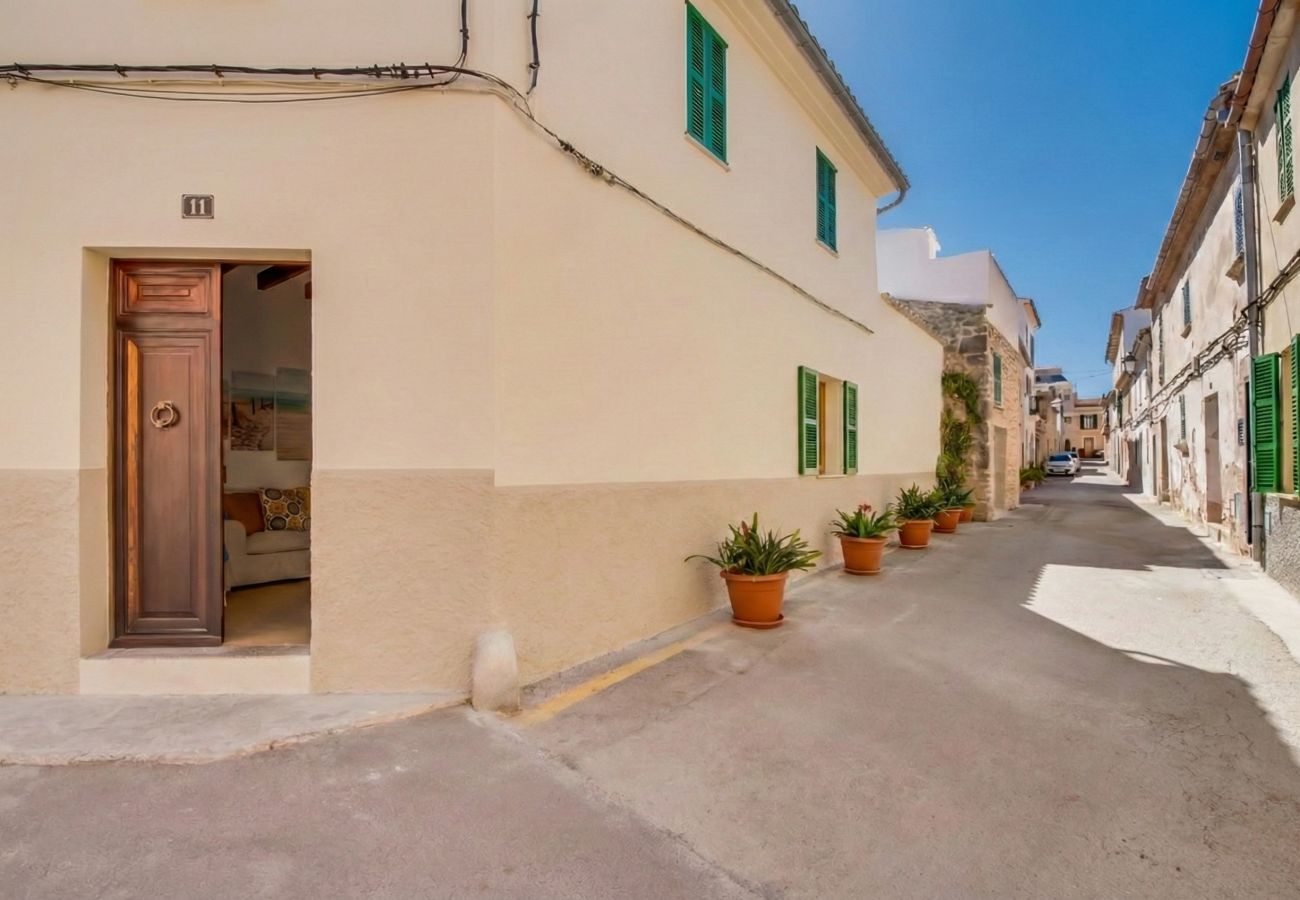 House in Alcudia - House Ca na Serrieta in the village of Alcudia