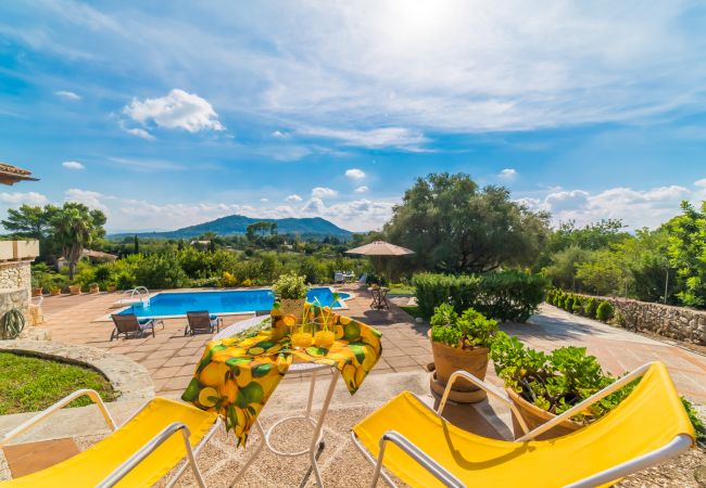 Finca for rent in Majorca with Barbecue 