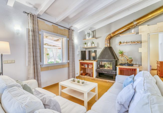 Country house in Capdepera - Finca Can Caragol Font de sa Cala with pool Country house in Capdepera - Finca Can Caragol Font de sa Cala with pool