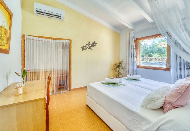 Country house in Capdepera - Finca Can Caragol Font de sa Cala with pool Country house in Capdepera - Finca Can Caragol Font de sa Cala with pool