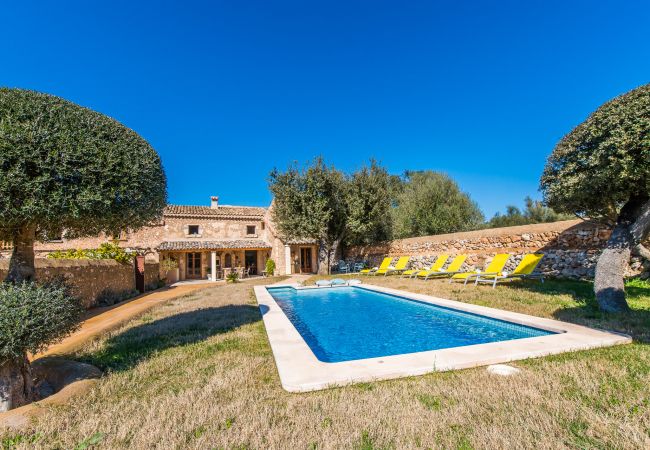 Finca with pool in Mallorca 